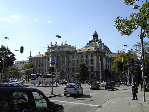 Stachus München